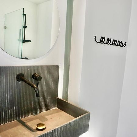 בנגקוק Hip And Funky Apartment Silom Soi 3, With Rooftop View מראה חיצוני תמונה