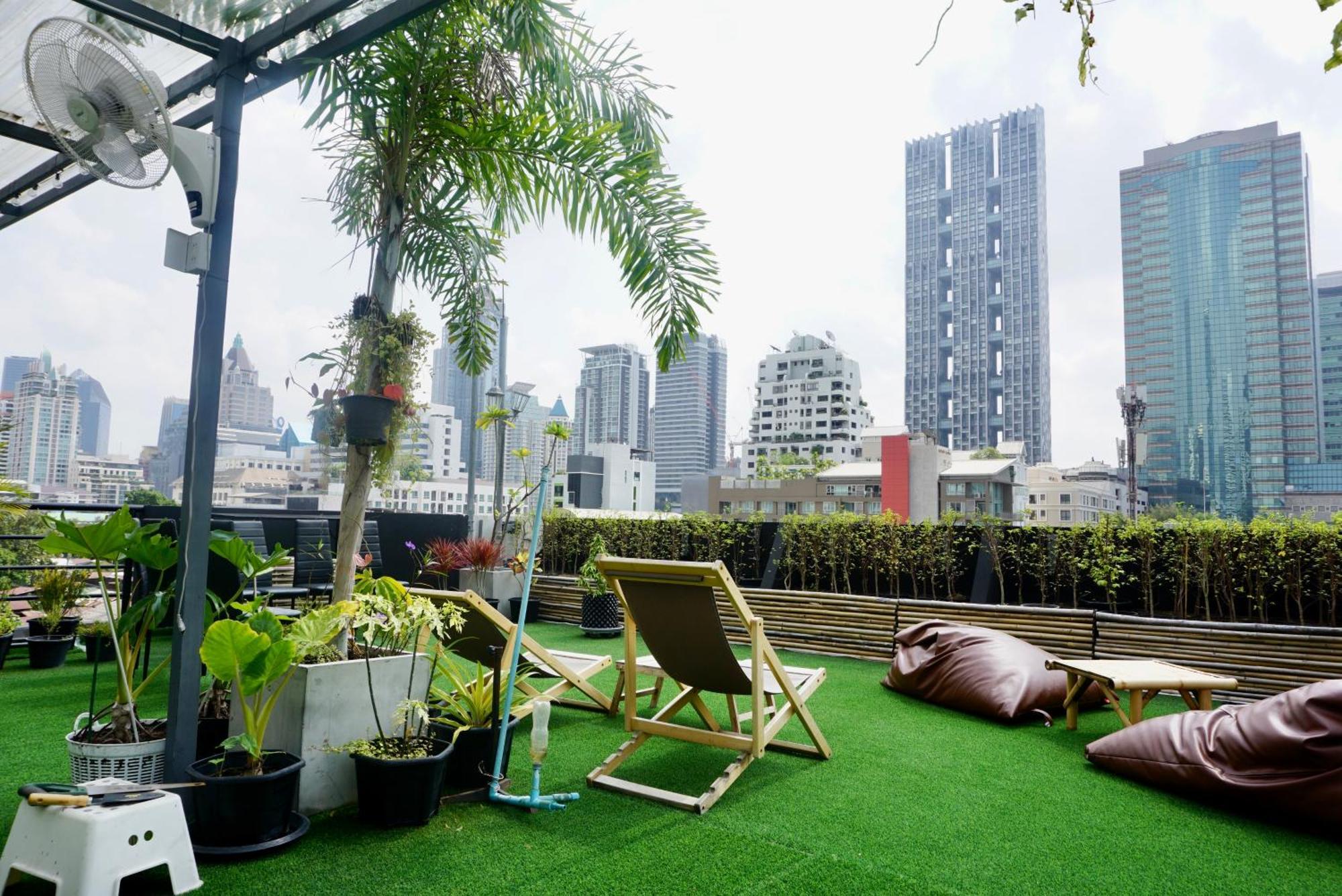 בנגקוק Hip And Funky Apartment Silom Soi 3, With Rooftop View מראה חיצוני תמונה