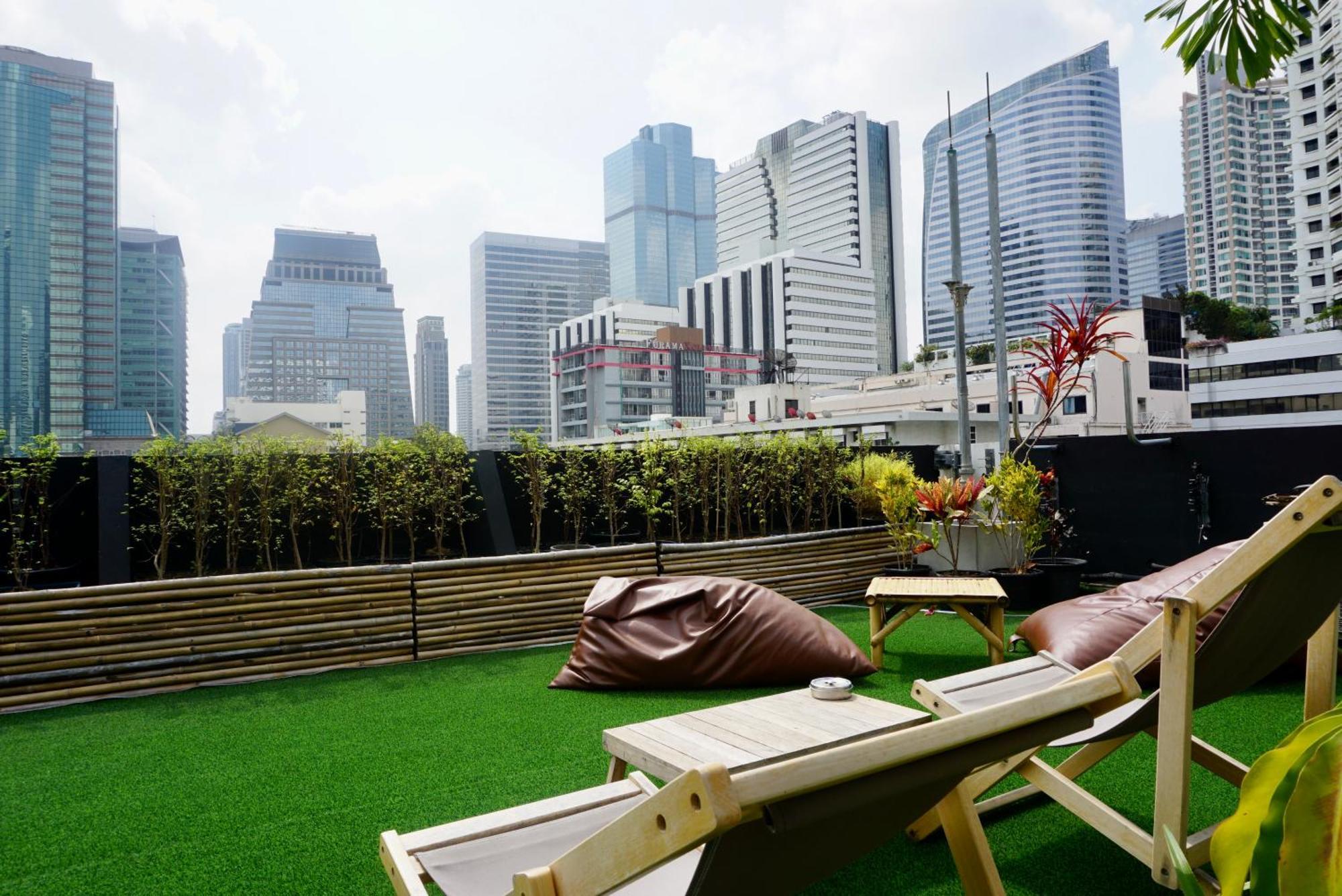 בנגקוק Hip And Funky Apartment Silom Soi 3, With Rooftop View מראה חיצוני תמונה
