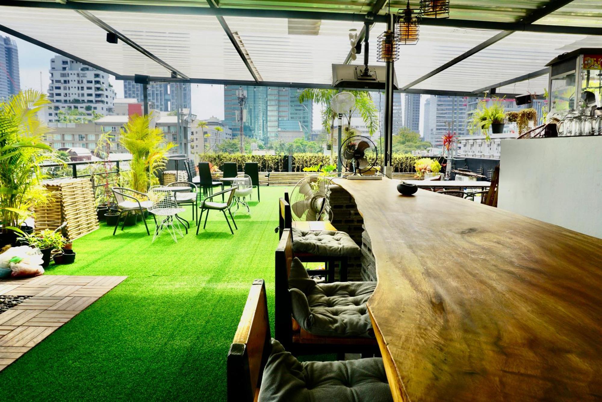 בנגקוק Hip And Funky Apartment Silom Soi 3, With Rooftop View מראה חיצוני תמונה