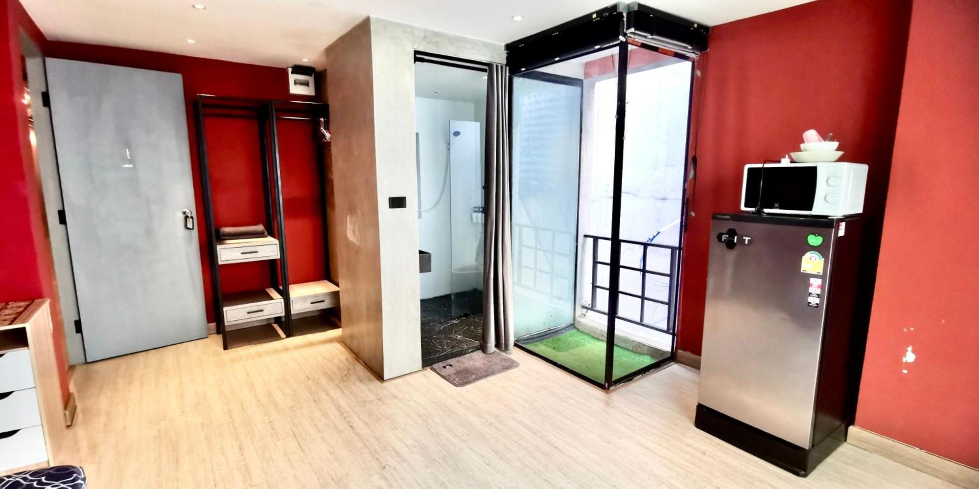 בנגקוק Hip And Funky Apartment Silom Soi 3, With Rooftop View מראה חיצוני תמונה